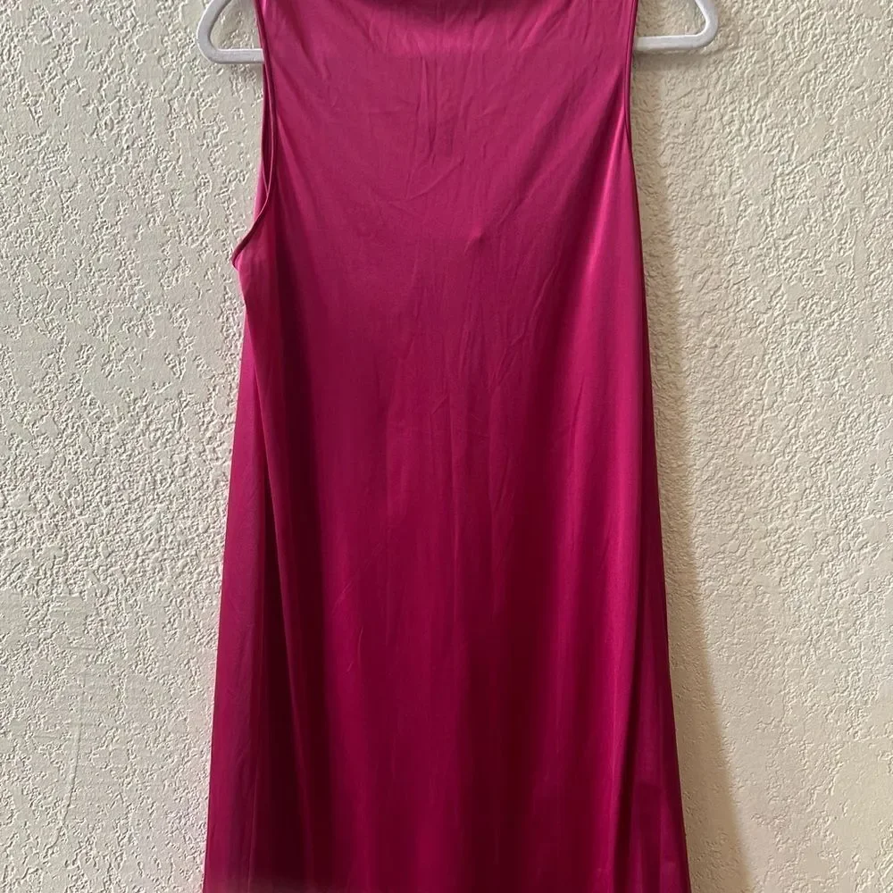 Vanity Fair Knee Length V-neck Nightgown Burgundy White Blue 70’s Sleeveless Vtg